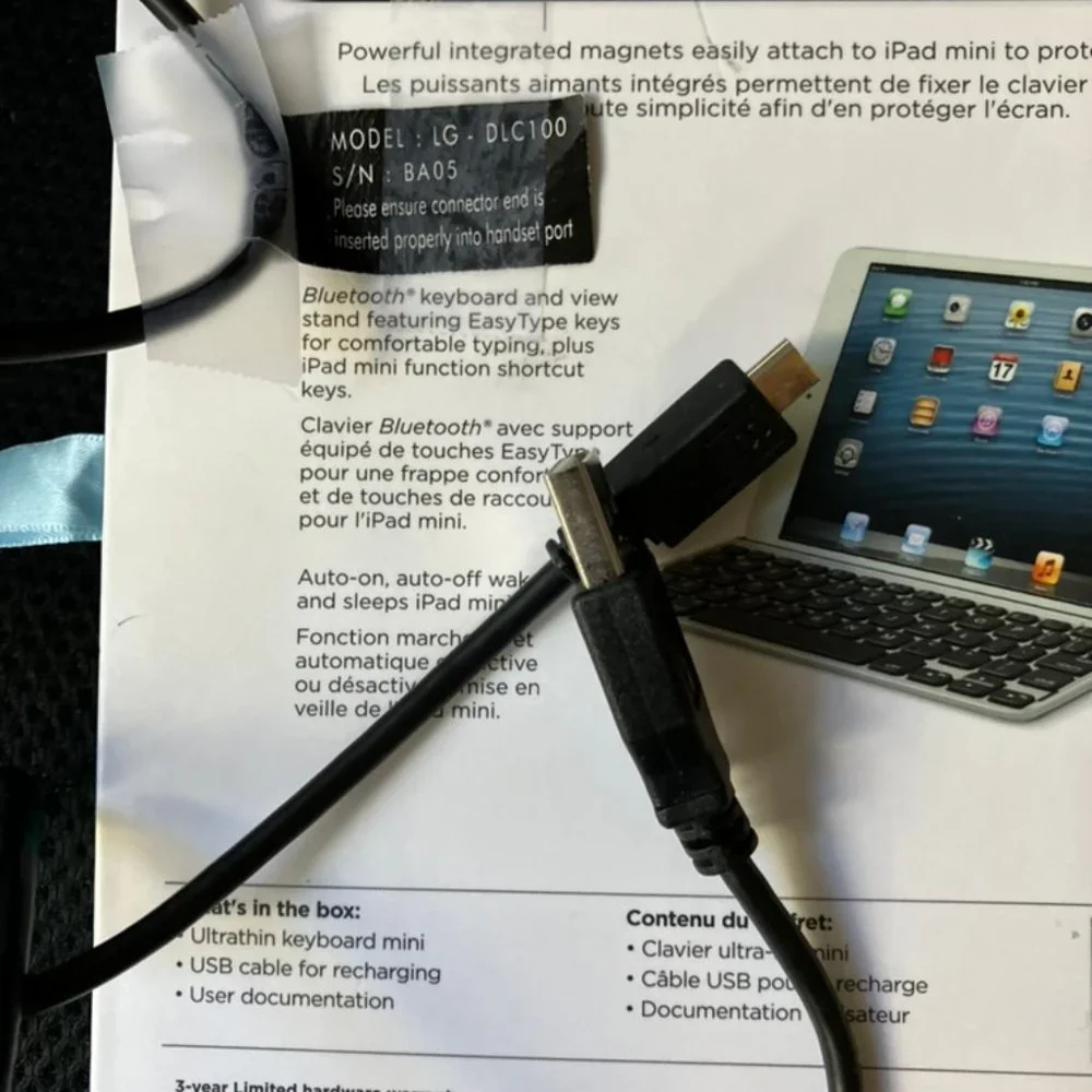 Back to School! Logitech Magnetic Ultrathin Keyboard (ipad not included)